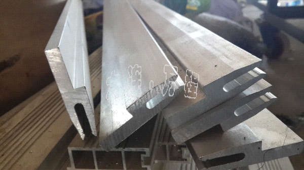 <a href=http://www.haicao33.com/ target=_blank class=infotextkey><a href=http://www.haicao33.com/ target=_blank class=infotextkey>X</a>I</a>W